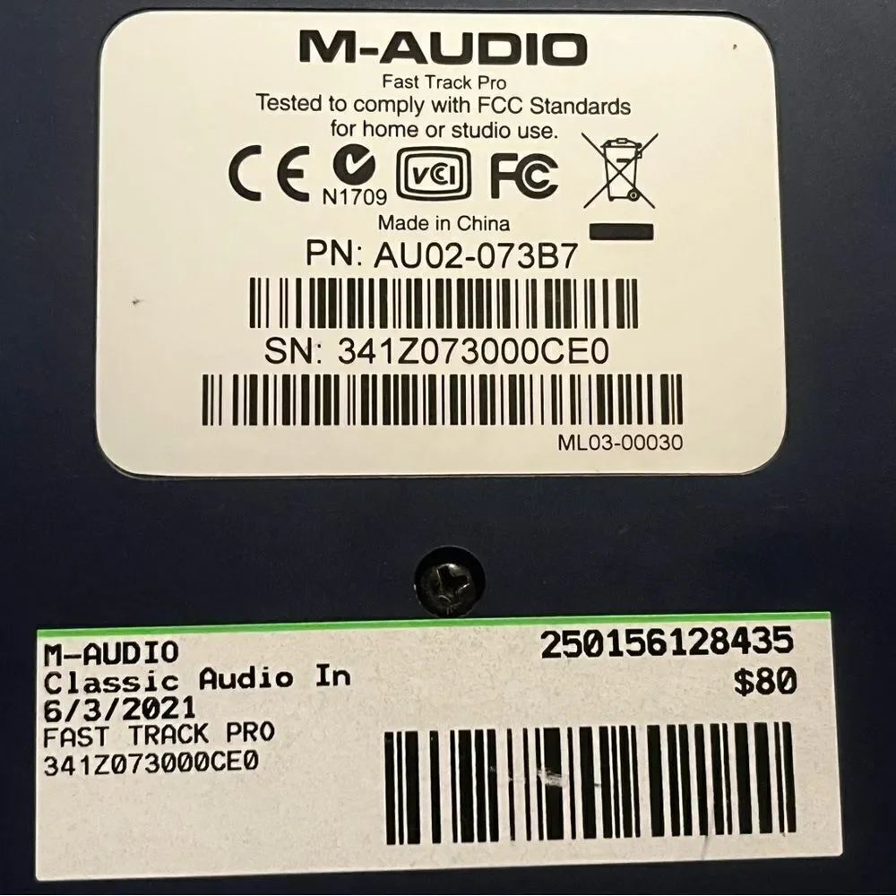 M-Audio Fast Track Pro Audio Interface With Power Source & Microphone EUC - Picture 7 of 8